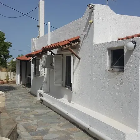 Spiros Vila *
